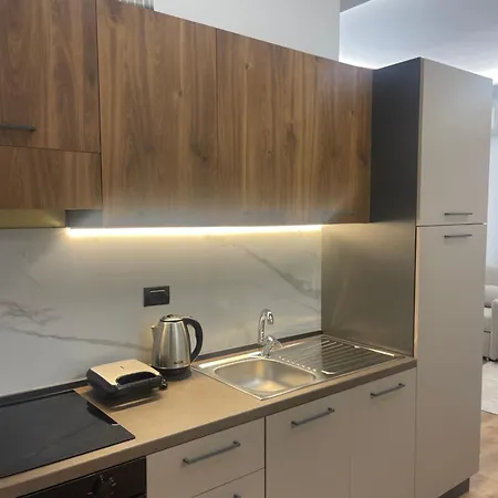 Sunny Bliss * Tirana