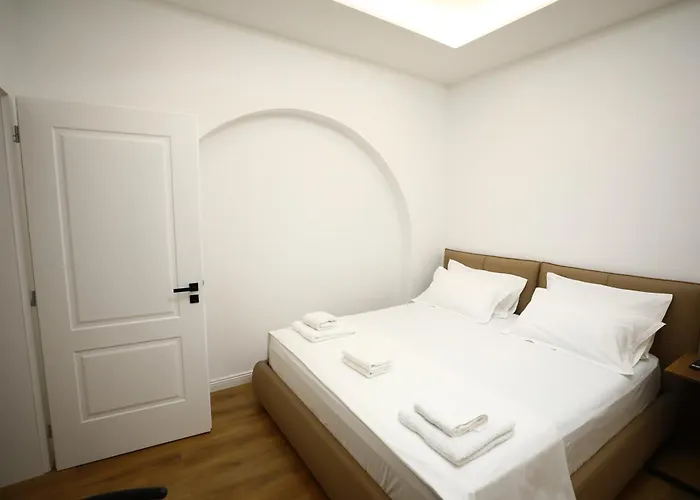 Sunny Bliss Apartment