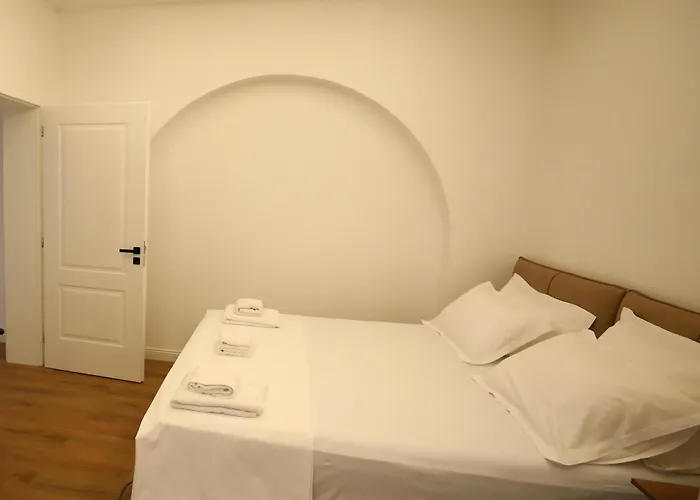 Sunny Bliss Apartment *