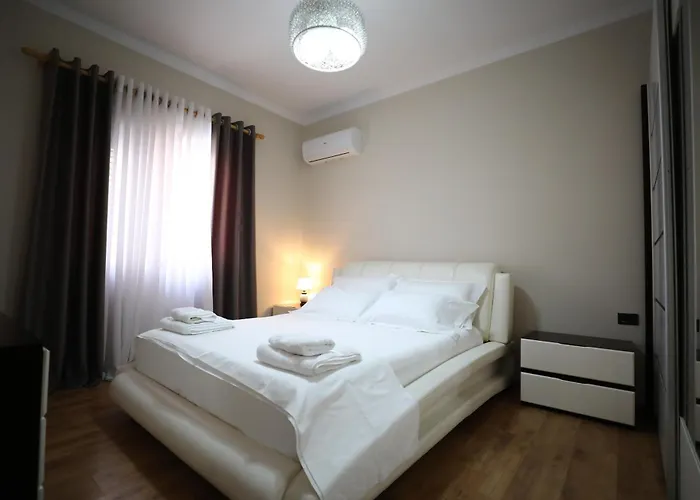 Sunny Bliss Apartment *