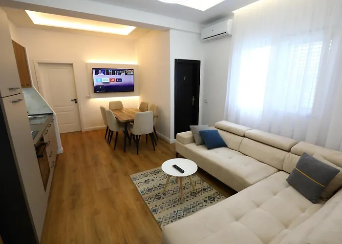 Sunny Bliss Apartment *