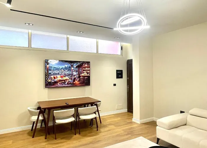 Sunny Bliss Apartment