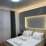 Sunny Bliss Apartment *