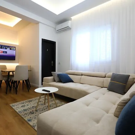 Sunny Bliss تيرانا